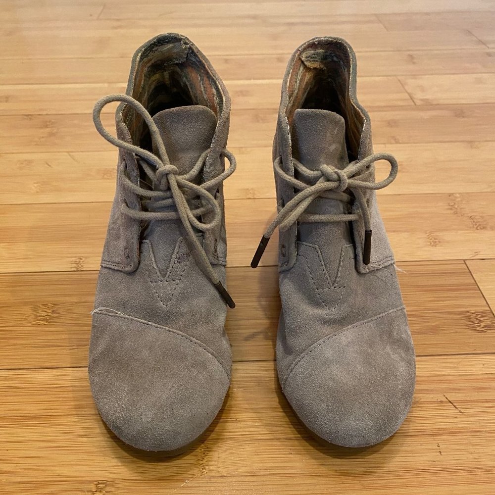 Tom's Desert Wedge Bootie